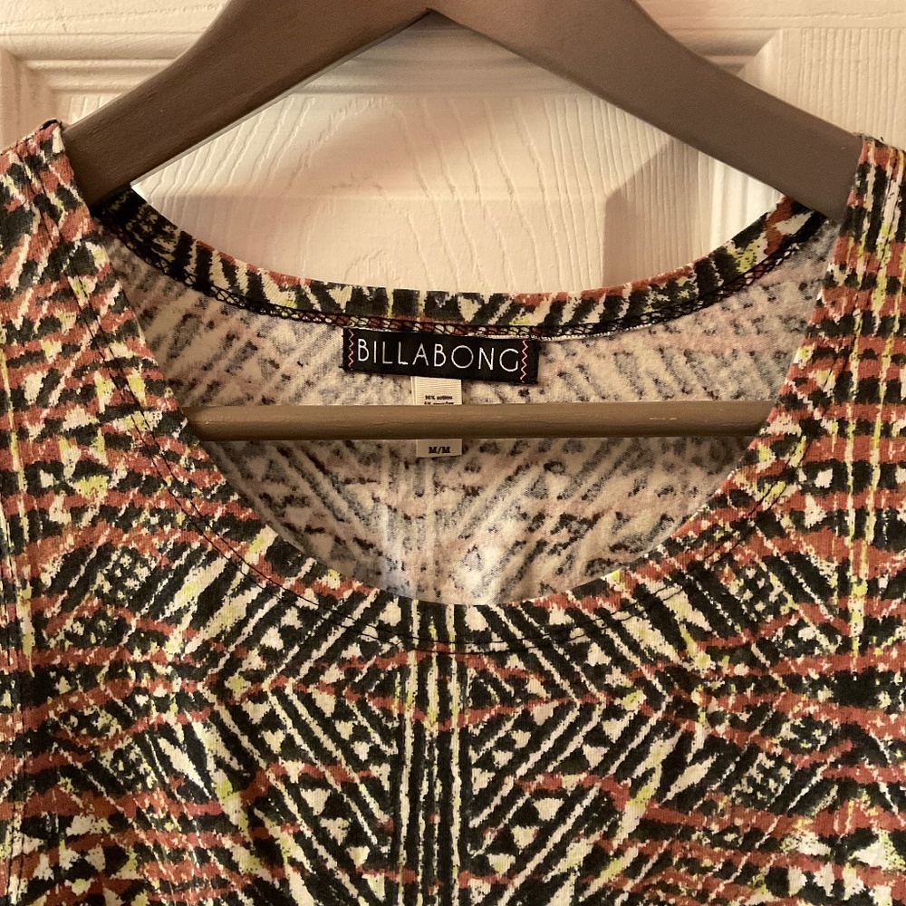 Maxi Dress - peek-a-boo back